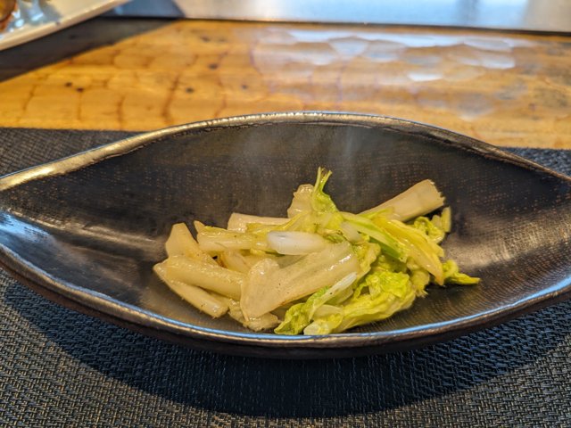 ニュー松坂名物の白菜のソテー